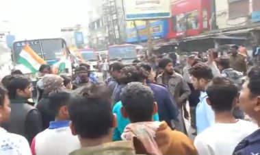 टोटो चालक ने बंद कर दिया विरोध प्रदर्शन