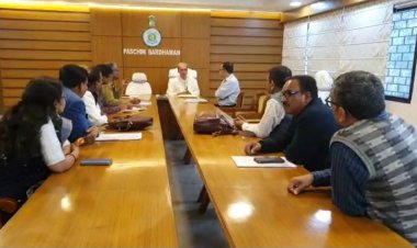 माध्यमिक परीक्षा को लेकर जिला शासक कार्यालय में बैठक