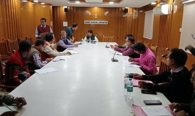 आसनसोल नगर निगम के कमिश्नर ने किया सप्ताहिक बैठक