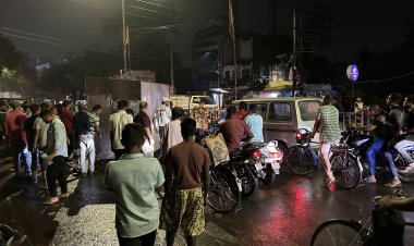 आसनसोल नगर निगम अधीन दुर्गा मंदिर आसनसोल जाने के कर्म में फूट चालक के उपर अस्थाई गुमटी बैठाने को लेकर हुआ विवाद