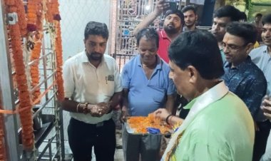 शनि मंदिर के प्रांगण में वॉटर कूलर मशीन का उद्घाटन