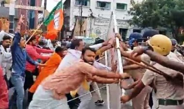 पुलिस के साथ भाजपा कार्यकर्ता और नेताओं की धक्का-मुक्की