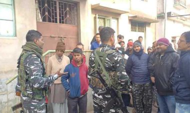 पूर्व तृणमूल विधायक सोहराब,ठेकेदार इम्तियाज, बिल्डर महेन्द्र के घर और कार्यालय पर केंद्रीय आयकर विभाग की छापेमारी