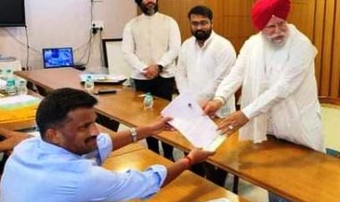 तृणमूल के शत्रु, भाजपा के सुरेंद्र और कांग्रेस समर्थित वाम उम्मीदवार जहांआरा ने किया नामांकन