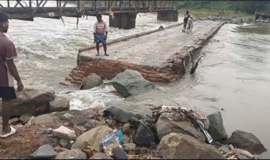 प्रशासन की अनदेखी, आखिर टूटा जर्जर हाड़ाभांगा ब्रिज