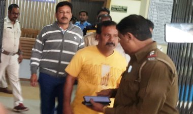 मुख्यमंत्री हुई सख्त, होने लगी कार्रवाई, कोई गिरफ्तार तो कोई निलंबित