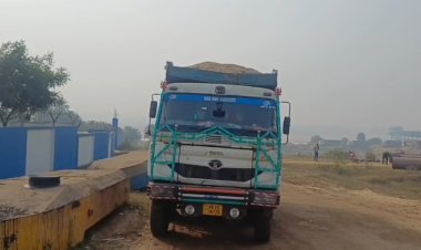 अवैध बालू घाट पर पहुँची भाजपा विधाइका अग्निमित्रा पॉल ने जमकर हंगामा की लगाए कई गंभीर आरोप