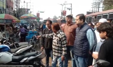 उप मेयर अभिजीत घटक ने कहा जल्द हटन रोड को जाम मुक्त होगा