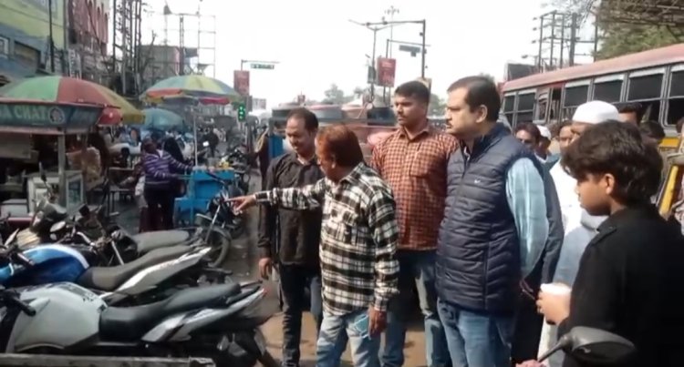 उप मेयर अभिजीत घटक ने कहा जल्द हटन रोड को जाम मुक्त होगा
