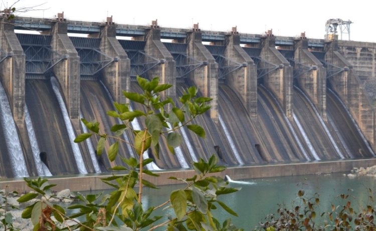 मैथन में आज से एंट्री फीस लगेगी, टूरिस्ट ने सफाई पर सवाल उठाए