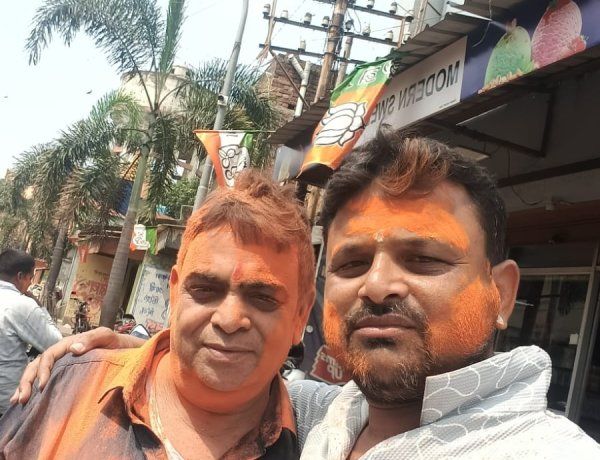 भाजपा कार्यकर्ताओं में कहीं उत्साह तो कहीं आगजनी की घटना