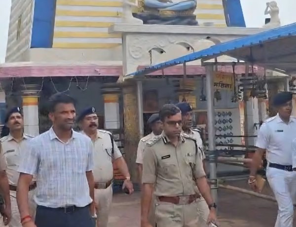 सहायता शिविर का निरीक्षण