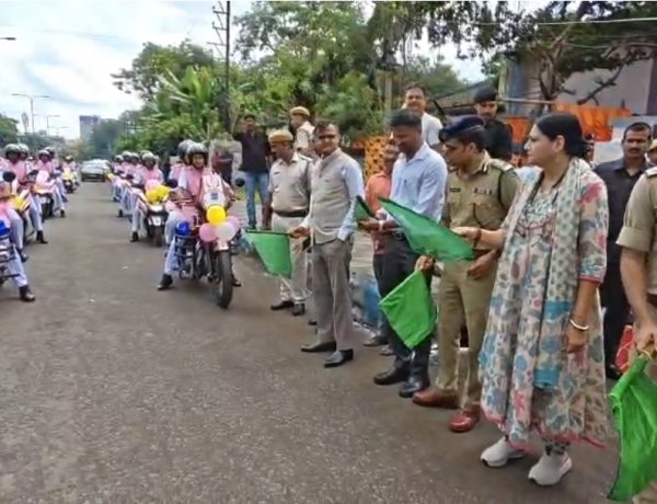 आसनसोल में दुर्गा सुरक्षा स्क्वाड का शुभारंभ