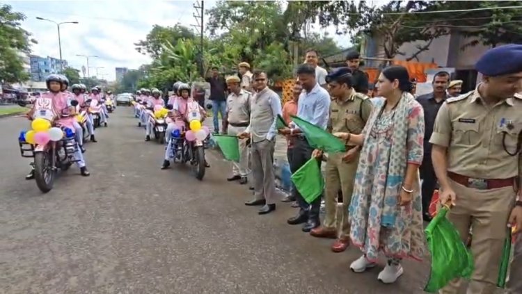 आसनसोल में दुर्गा सुरक्षा स्क्वाड का शुभारंभ